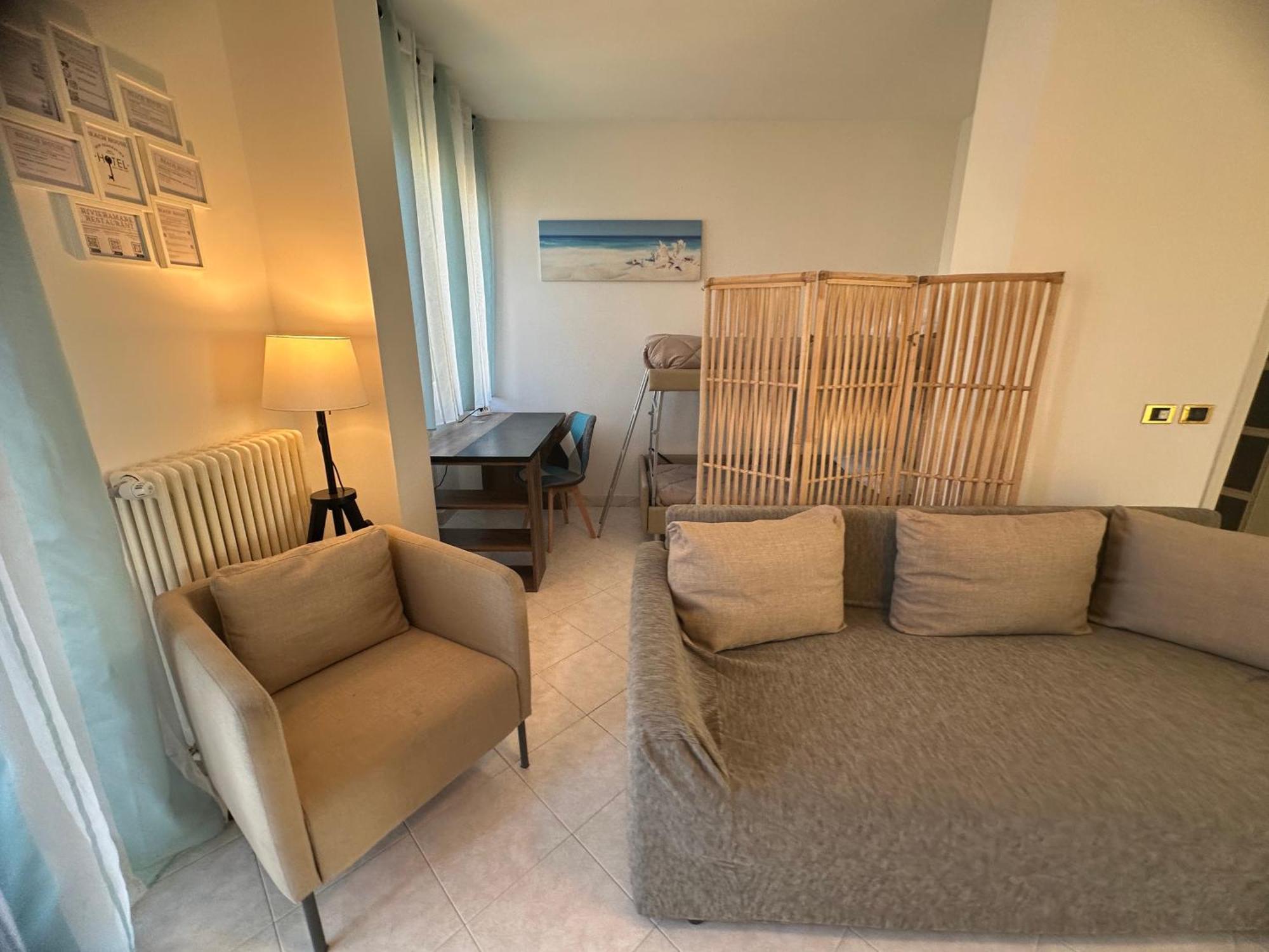 Beach House Fronte Mare Viserba Rimini Exterior foto