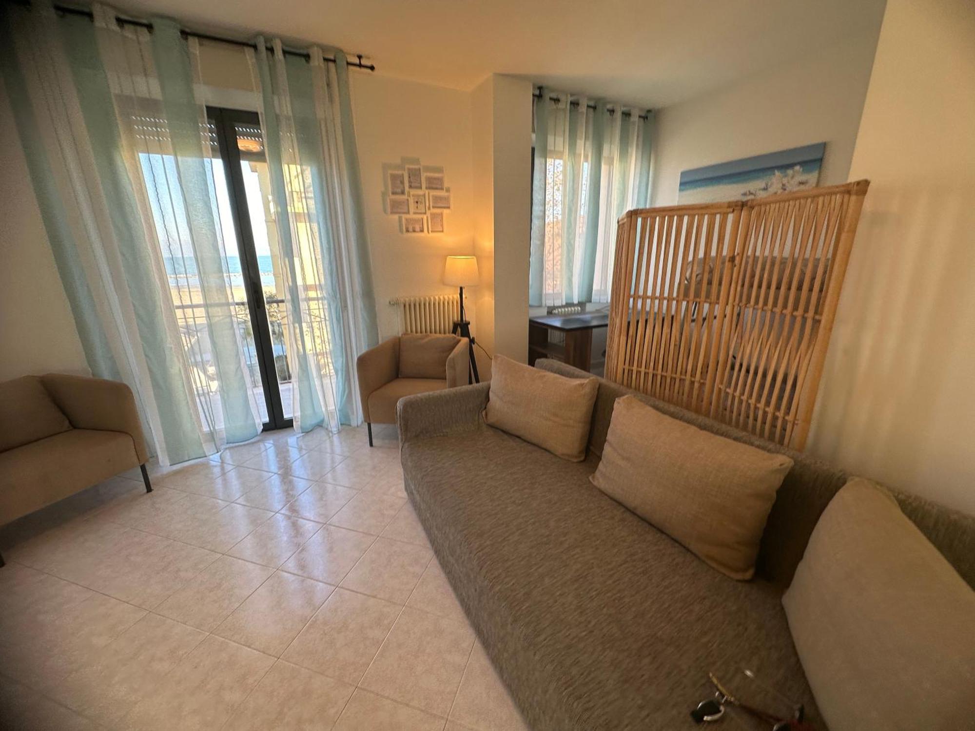 Beach House Fronte Mare Viserba Rimini Exterior foto