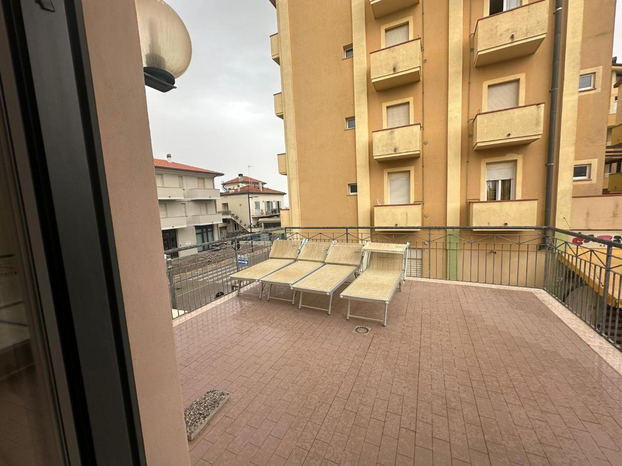 Beach House Fronte Mare Viserba Rimini Exterior foto