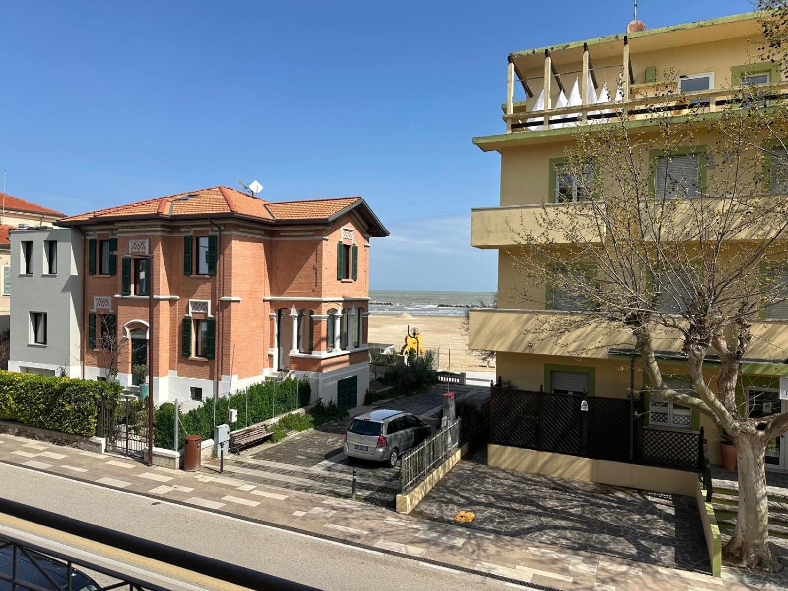Beach House Fronte Mare Viserba Rimini Exterior foto